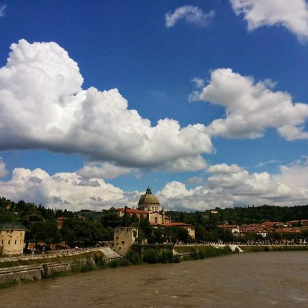 Across The River And Into The Trees Verona Exteriör bild