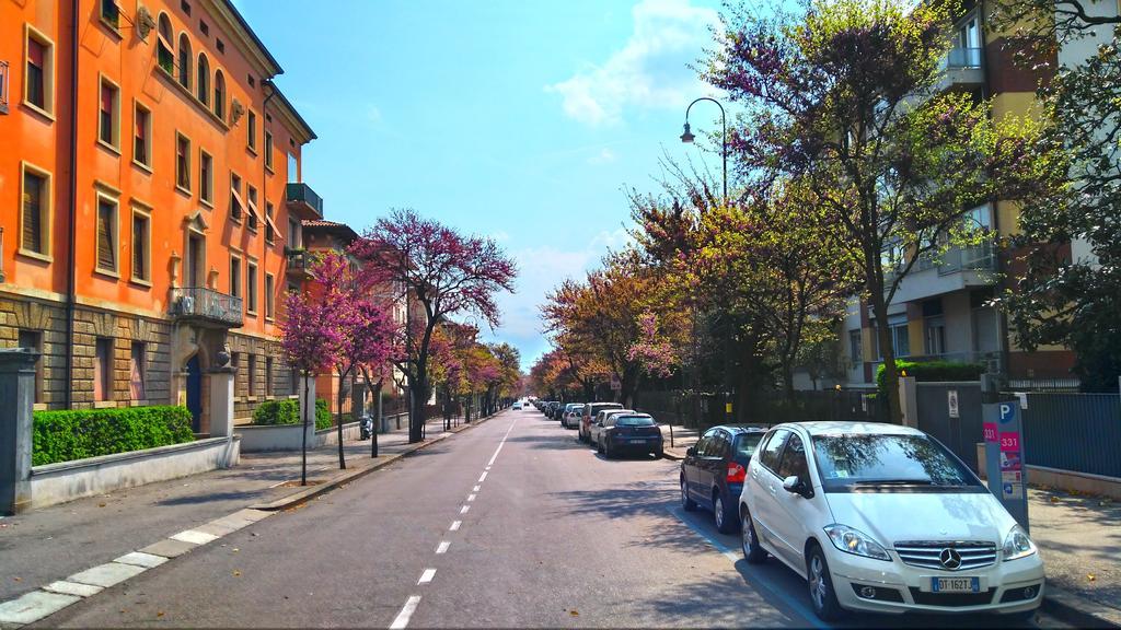 Across The River And Into The Trees Verona Exteriör bild