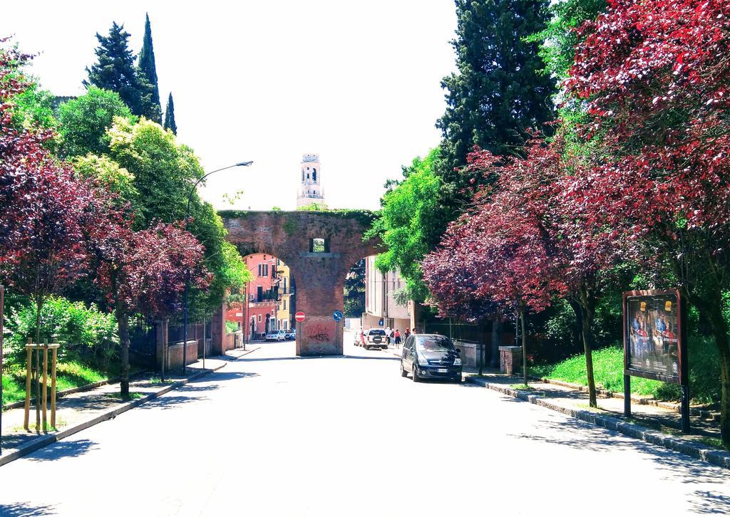 Across The River And Into The Trees Verona Exteriör bild